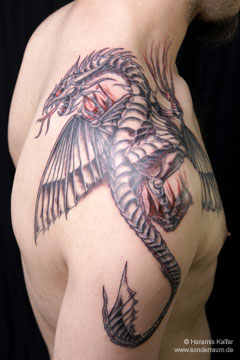 Drachen-Schulter-Tattoo